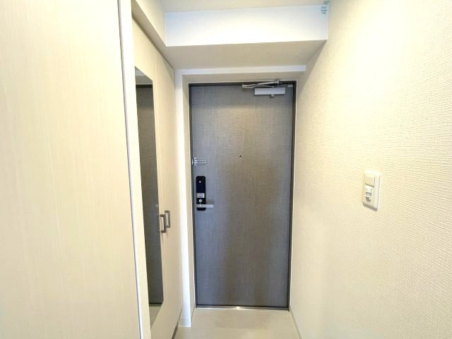 エスリードレジデンス大阪本町の玄関