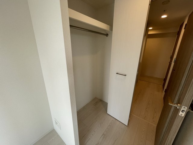 エスリードレジデンス大阪本町の収納|同マンション反転イプを表示しています