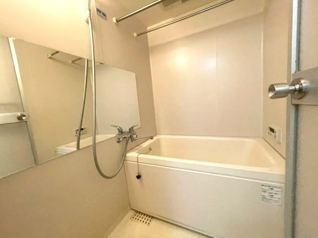 シャトー・レイクルイーズの浴室|イメージとして同建物他部屋を表示しています