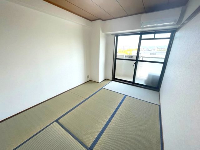 シャトー・レイクルイーズの和室|イメージとして同建物他部屋を表示しています