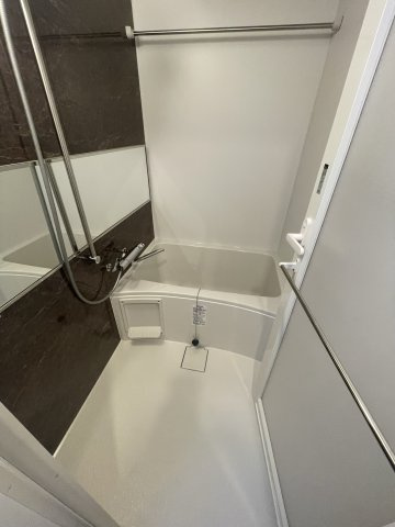 スプランディッド堀江の浴室|イメージとして同建物他部屋を表示しています
