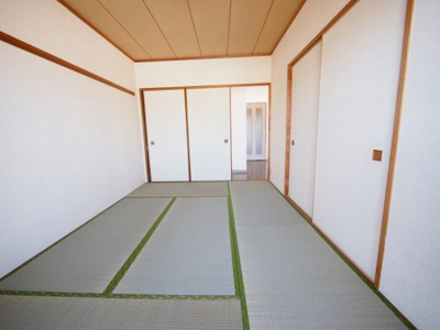 【和室】 | 横濱モンテローザ | 収納付の和室