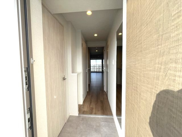 スプランディット福島WESTの玄関