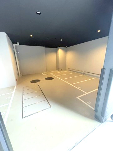 S-RESIDENCE難波大国町Deuxの駐車場