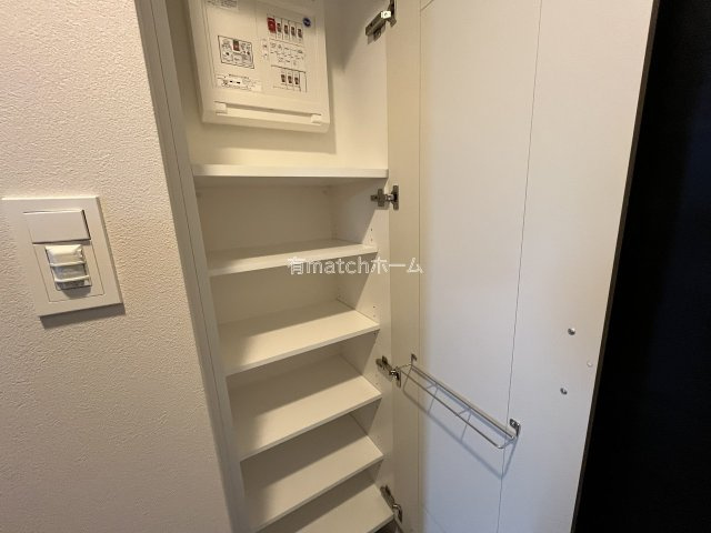 エスリードレジデンス　ザ・グラン大阪福島クラス　仲介手数料無料の収納