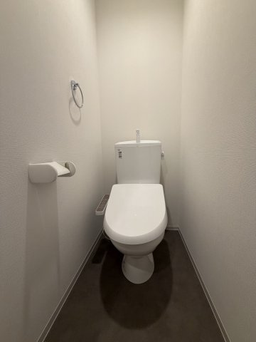ジーメゾン名古屋中川グレイスのトイレ
