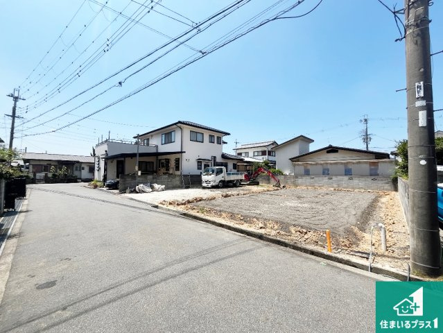 加古川市新神野　第6期　新築一戸建ての前面道路含む現地写真|周辺は落ち着いた街並みの住宅地！子育てがしやすい住環境です！まだ未完成ですが、現地でしかわからない事もございます。是非一度ご覧ください。