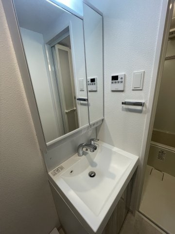 S-RESIDENCEドーム前千代崎の独立洗面台