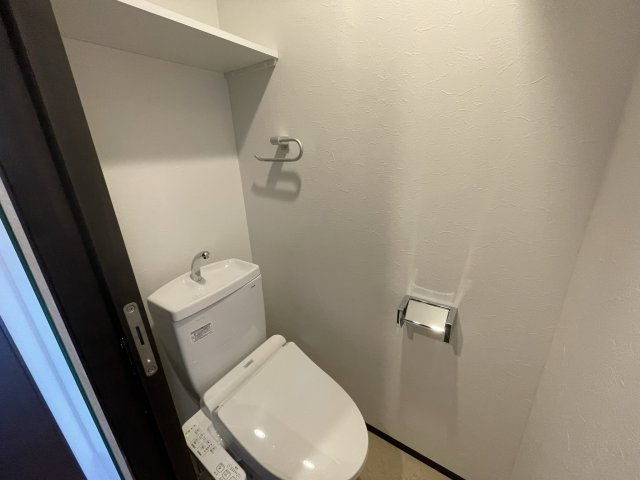プレジオ海老江のトイレ|イメージとして同建物他部屋を表示しています