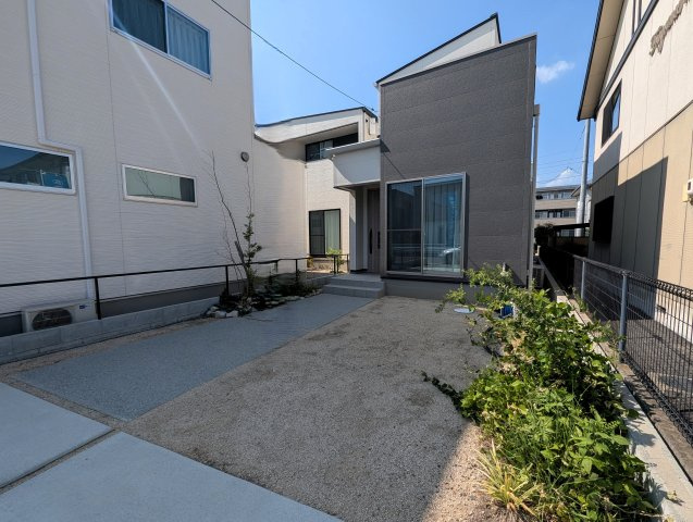 岡山市北区平田戸建の庭|簡単な家庭菜園も楽しめるお庭です。