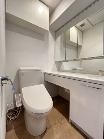 エムジー目黒駅前のトイレ|ゆったりとした空間のトイレです