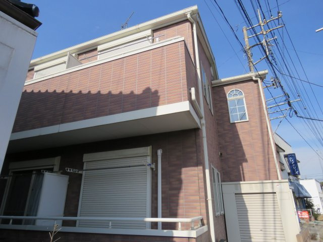 プレジールの外観