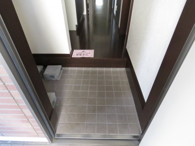 プレジールの玄関