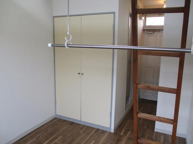 サンライフ大山の洋室