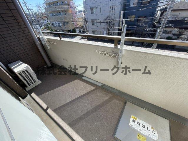 武蔵野市境１丁目の賃貸マンションのバルコニー