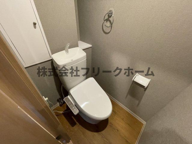武蔵野市境１丁目の賃貸マンションのトイレ