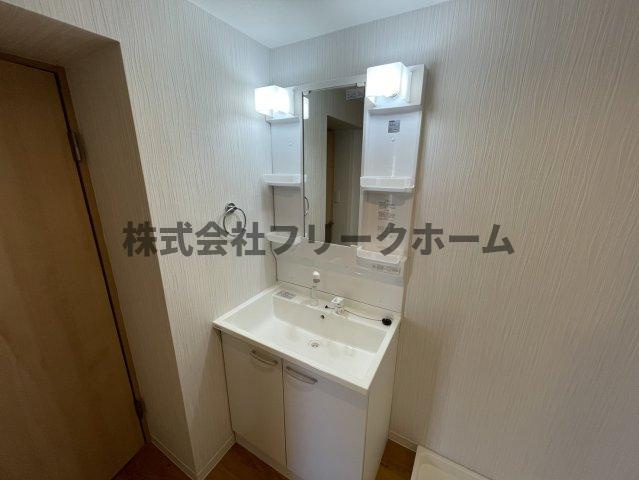 武蔵野市境１丁目の賃貸マンションの洗面所