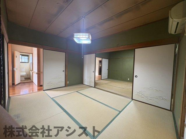 糸田町貴船 売戸建の和室|畳の上でゆっくりとくつろげる和室です