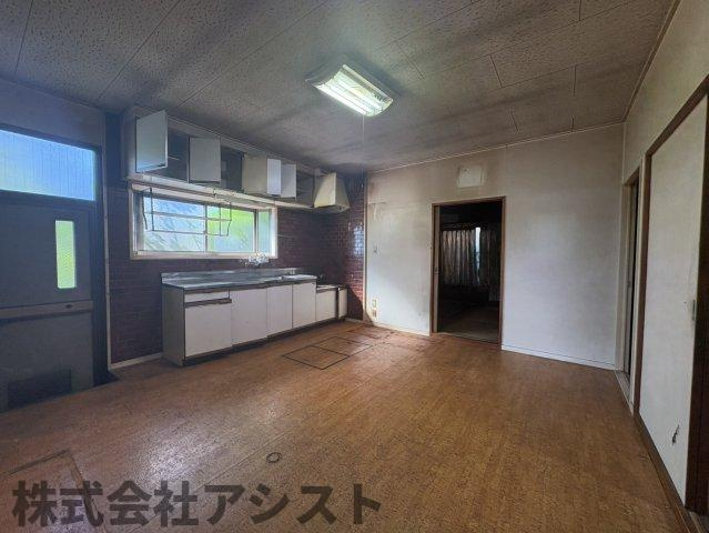 糸田町貴船 売戸建の居間・リビング|居間です