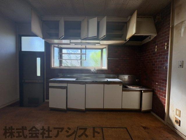 糸田町貴船 売戸建のキッチン|キッチンでお料理をお楽しみください