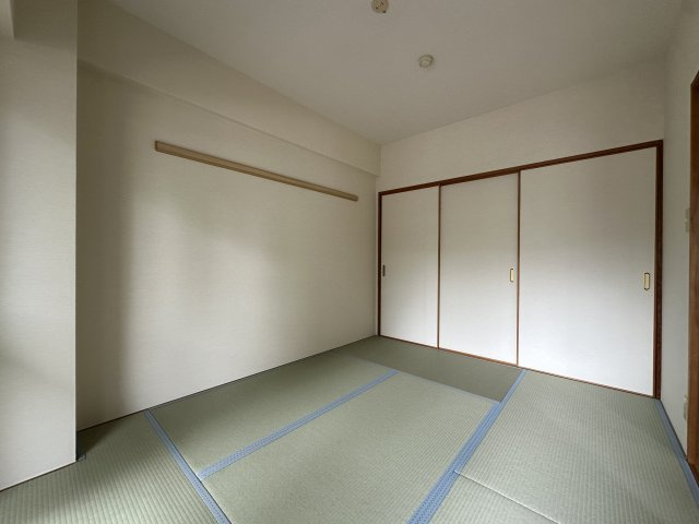 川崎市麻生区王禅寺西１丁目の賃貸マンションの和室