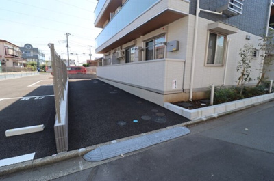 【駐車場】 | プランドール | 駐車場