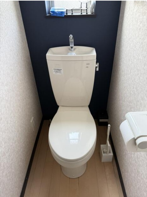 厚木市妻田南２丁目　中古戸建　30.62坪の内装|温水洗浄便座が２か所ございます！