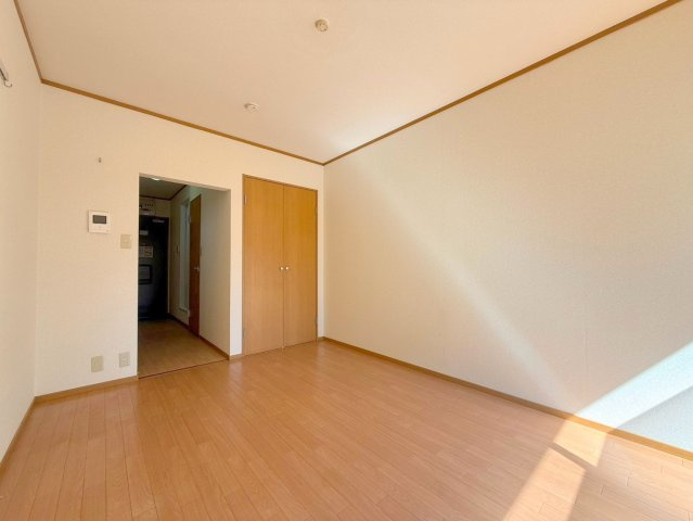 オークビュウの寝室|★バルコニー側からの洋室★