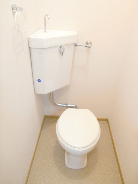 オークビュウのトイレ|★上部にも収納あり★