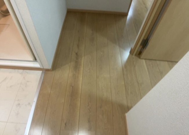 【内装】 | グリーンコーポ小田急相模原Ⅱ | 内装はとにかくおしゃれなものがいい！と選ぶ前に、まず住んだ後のことを想像してみましょう。住んでみたらコンセントの位置が悪くて使いにくいなど出てきます。事前にどの家電をどこに置くか想定しておきましょう。