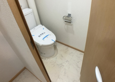【トイレ】 | グリーンコーポ小田急相模原Ⅱ | トイレは大きさや形、機能、抗菌性などが異なる多種多彩なタイプが各メーカーから出ています。それぞれに良さがあるため、事前にどういったタイプのトイレがいいのかをご家庭内で決めて、内見に行くといいでしょう。