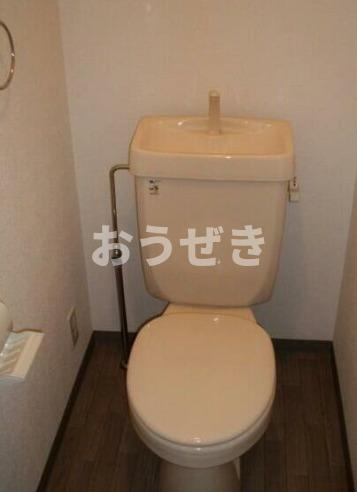 サン・ツルミのトイレ