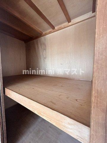 グランドヴィラ三先の収納