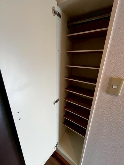 三和マンション３号館の収納