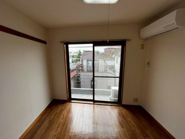 三和マンション３号館の洋室