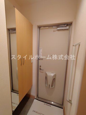 【玄関】 | ソシエール東幸　Ａ棟 | イメージ写真です。