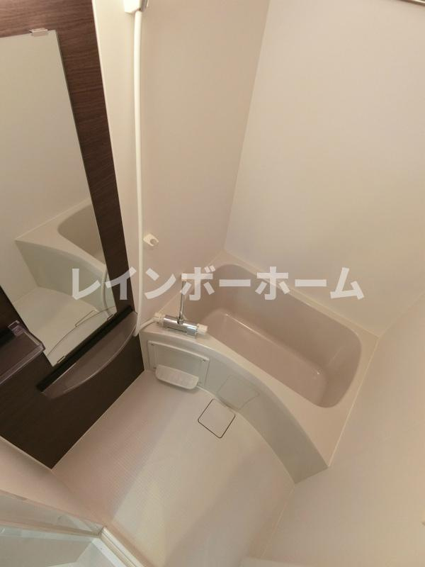 仲介手数料（賃料の1.10ヵ月）の50％OFF対象物件！の浴室|コンパクトで使いやすいお風呂です