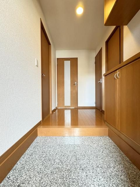 グリーングラスＳの玄関