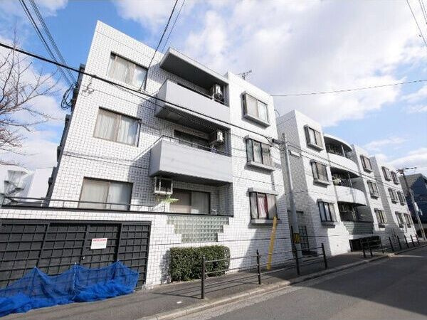 パティオ小松の外観