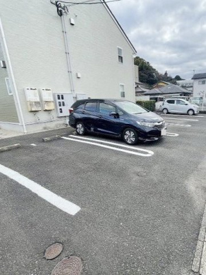 【駐車場】 | メゾン・ド・パール