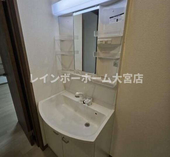 コンフィデンス白岡Ａの独立洗面台|※同仕様参考写真です。