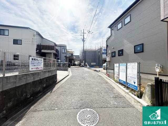 堺市中区堀上町　第4期　新築一戸建ての前面道路含む現地写真|周辺は落ち着いた街並みの住宅地！子育てがしやすい住環境です！まだ未完成ですが、現地でしかわからない事もございます。是非一度ご覧ください。