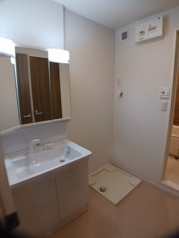 サン・グレイスⅤ　　 刈谷市近郊の賃貸はクラスホーム刈谷店の洗面所|コンパクトで使いやすい洗面所