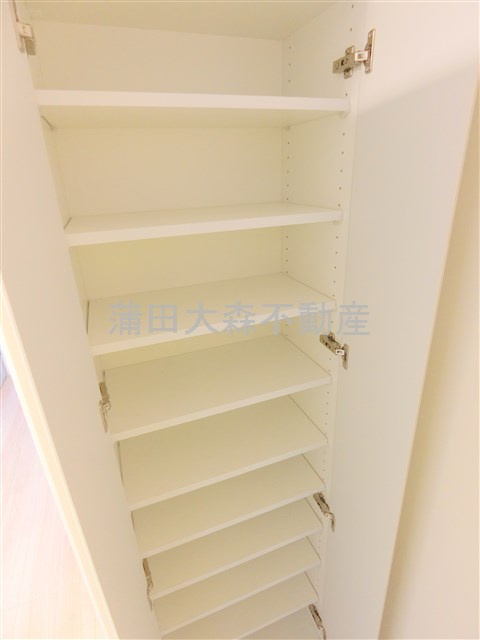 LUXENAラグゼナ平和島の設備|玄関収納