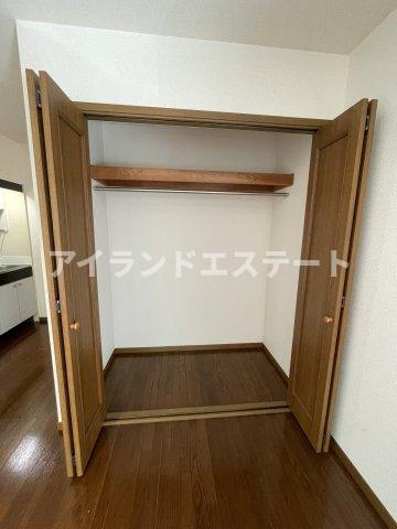 メゾンドヴェルツ　敷金礼金0　角部屋　3面採光の収納
