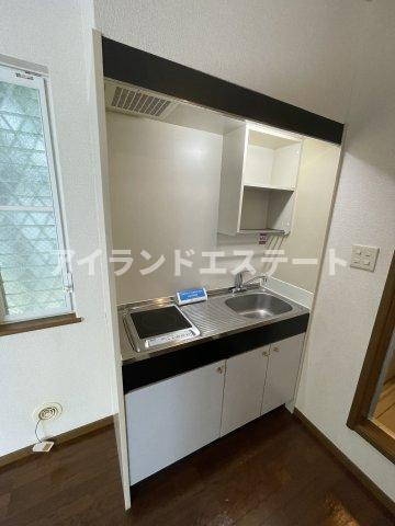 メゾンドヴェルツ　敷金礼金0　角部屋　3面採光のキッチン