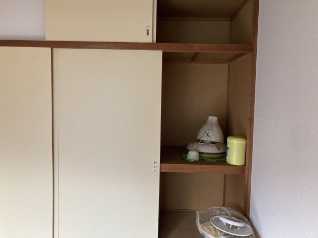 ホワイトパレスの収納