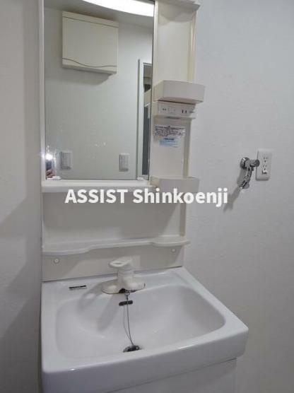 ソレイユ中野Ⅰの独立洗面台