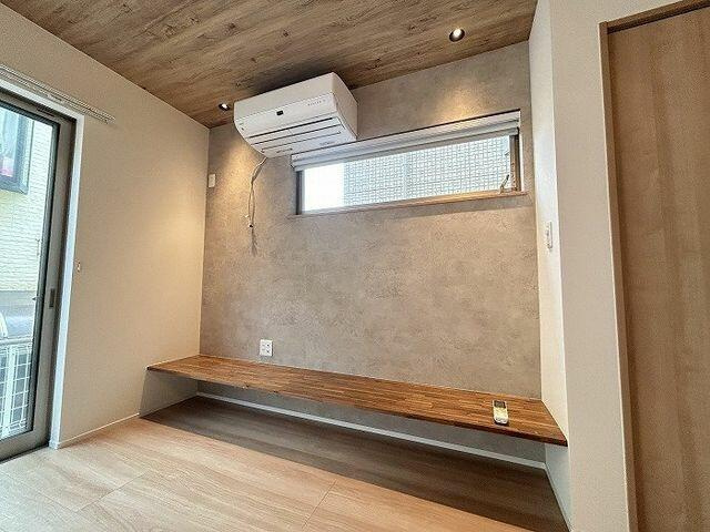 【玄関】 | 川崎市多摩区西生田５丁目２２－２６－１ | ＬＤＫ約１６．７帖造作カウン…
