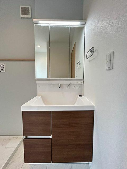 【独立洗面台】 | 川崎市多摩区西生田５丁目２２－２６－１ | 洗面台　クリーニング済